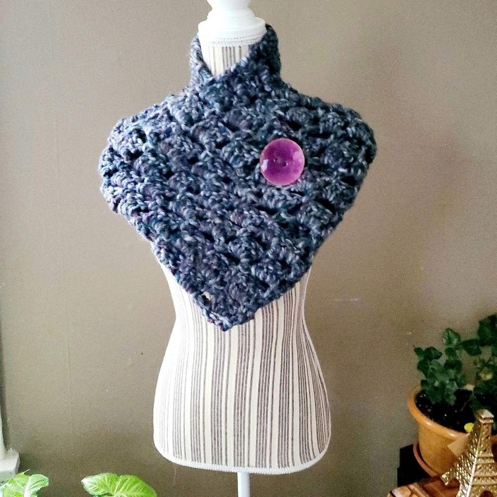 Soft Chunky Button Cowl Shawl